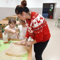 Grudniowe przygotowania do Świąt Bożego Narodzenia w świetlicy